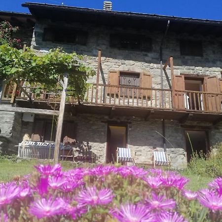 La Casa Di Martina Leilighet Saint-Vincent Eksteriør bilde