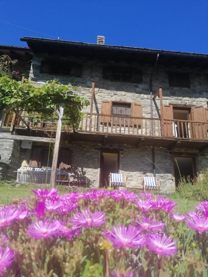 La Casa Di Martina Leilighet Saint-Vincent Eksteriør bilde